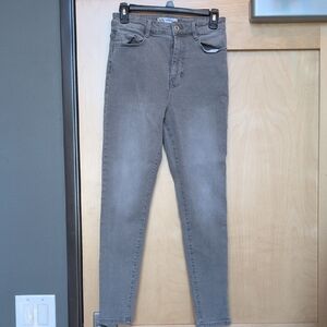 Zara Gray Skinny Jeans High-Waisted Modern Fit